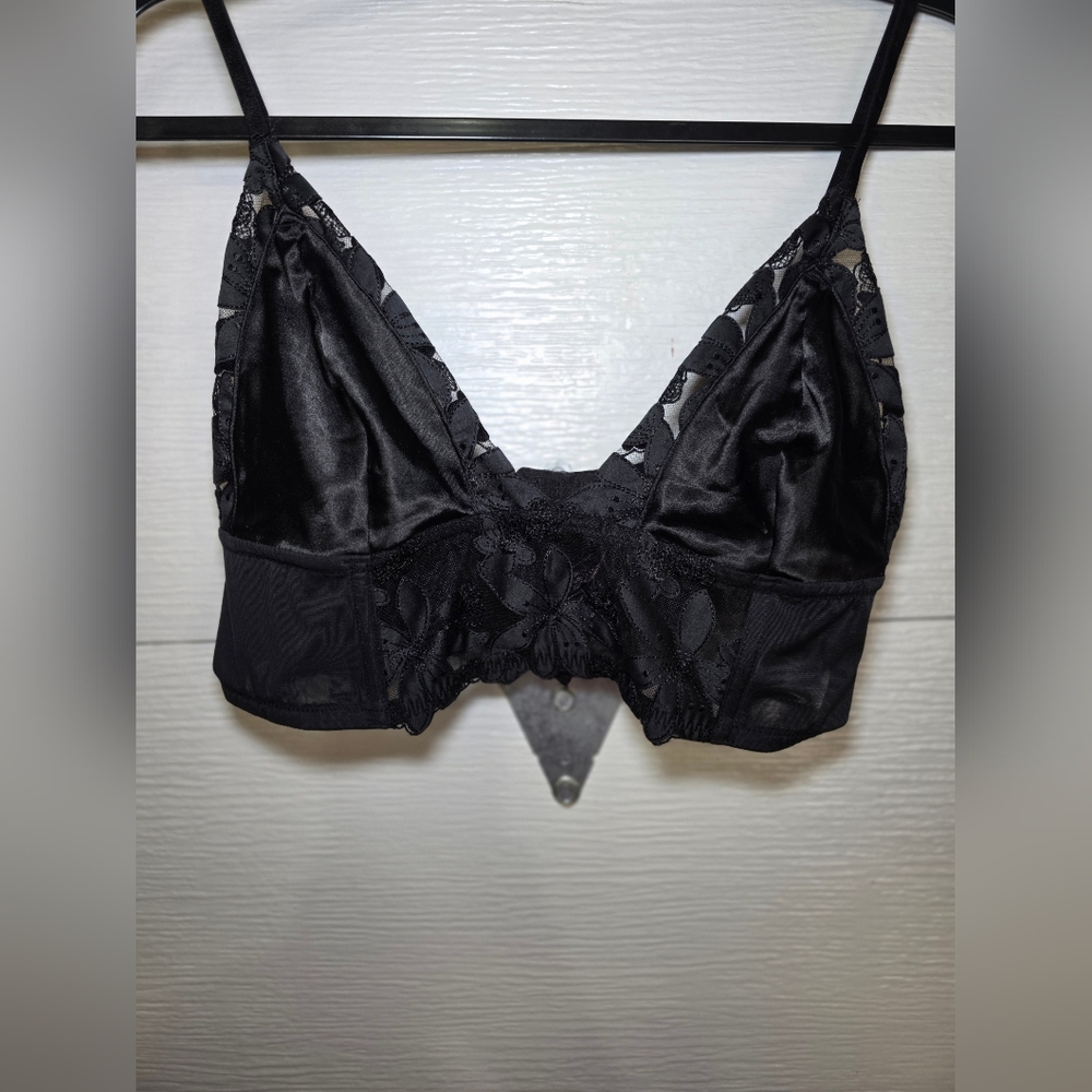 Victorias Secret Black Lace Bralette